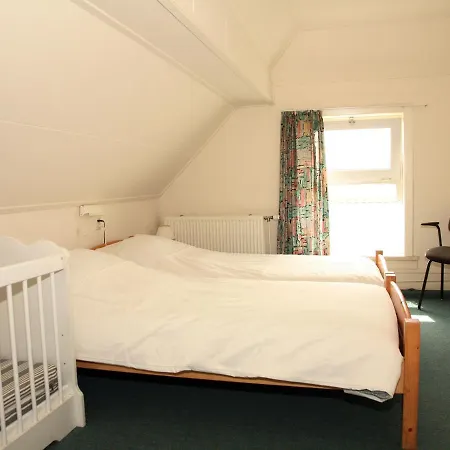 Detached Farmhouse With Play Loft Neede