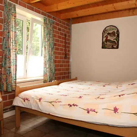בית נופש Detached Farmhouse With Play Loft